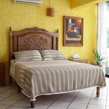 La Terraza Inn